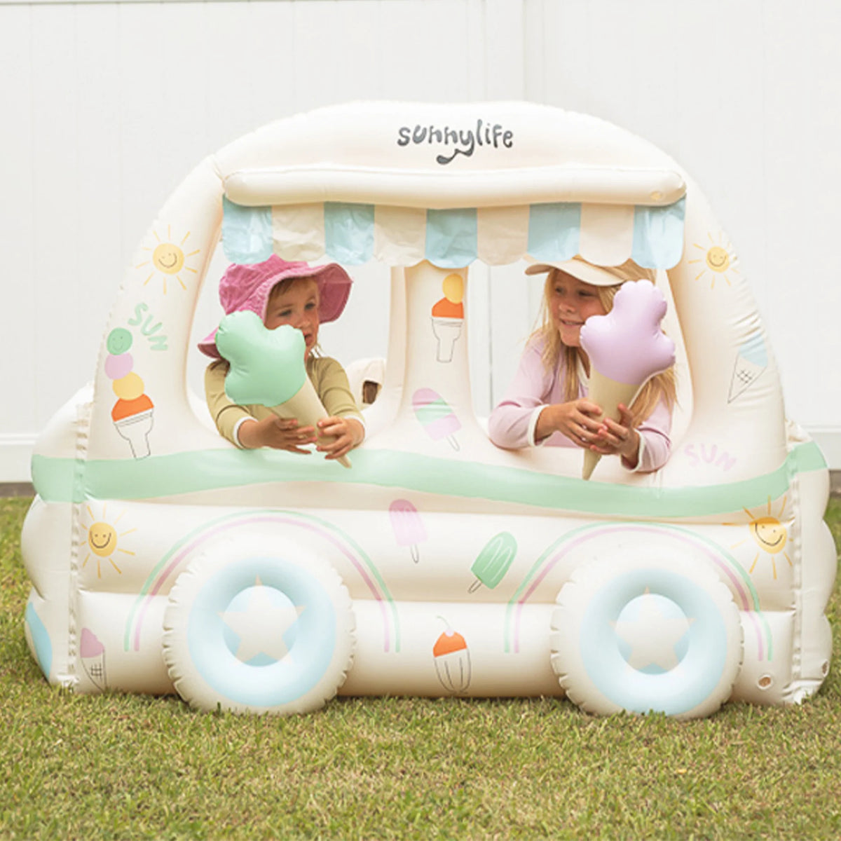 INFLATABLE CUBBY SUMMER SUNDAE