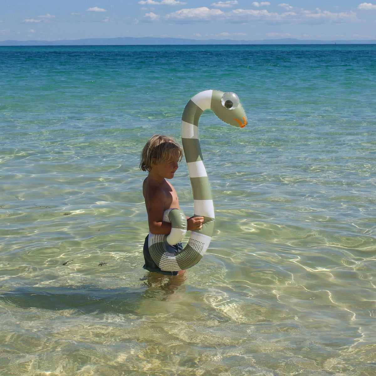 KIDS INFLATABLE NOODLE INTO THE WILD