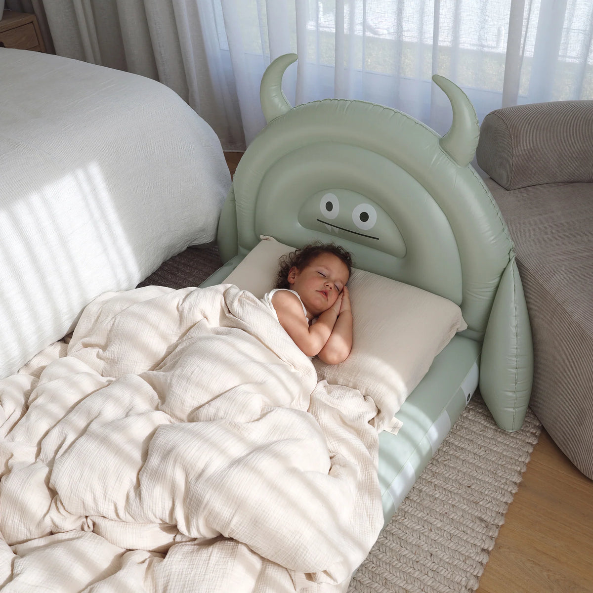 KIDS SLEEPOVER BED MONSTER SAGE