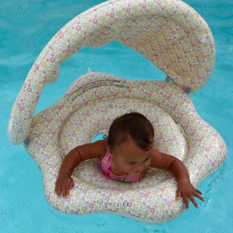BABY FLOAT INTO THE GARDEN DITSY FLORAL